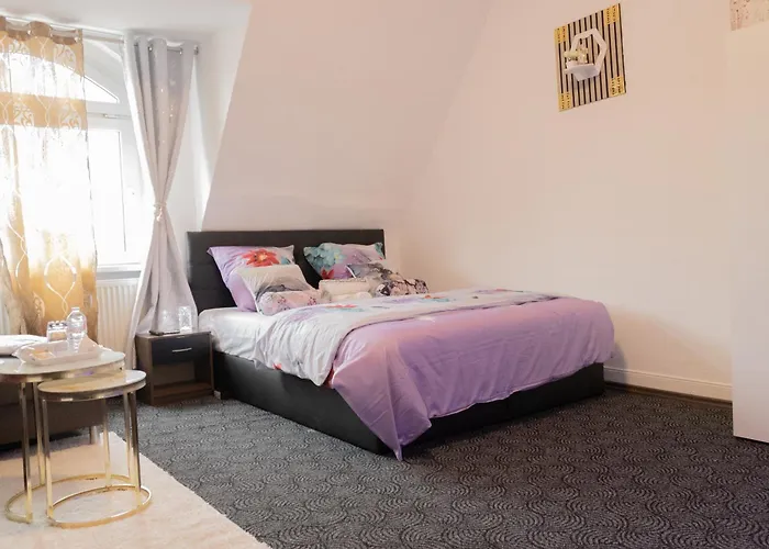 Superior 3 Rooms, 4-8 Guests, Modern, Full Equipped