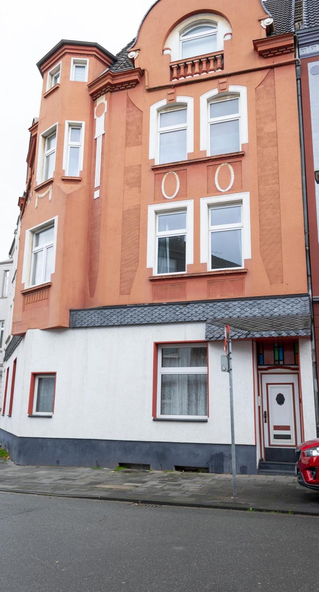 Superior 3 Rooms, 4-8 Guests, Modern, Full Equipped